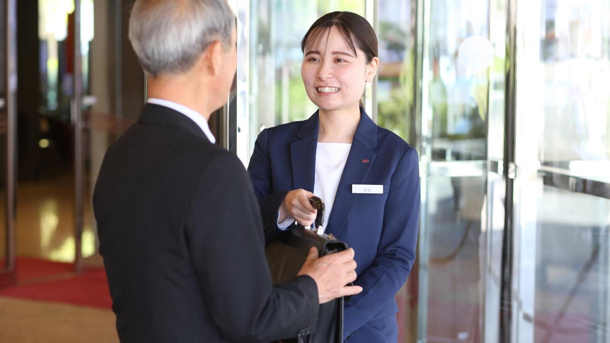 新泻皇冠假日酒店&度假村
